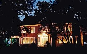 Candlelight Inn B&b 3*